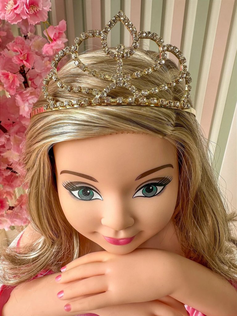 Coroa Belli Strass Dourada Ayla/Aila